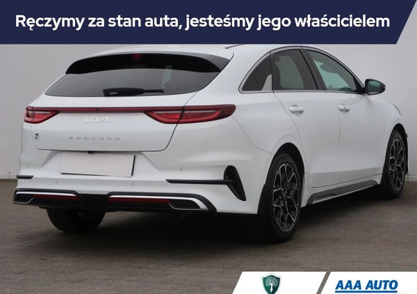 Kia Pro_cee'd cena 126001 przebieg: 4956, rok produkcji 2023 z Polanów małe 154